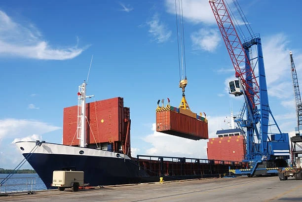 Transporte de cigarros eletrônicos entre a China e o Canadá